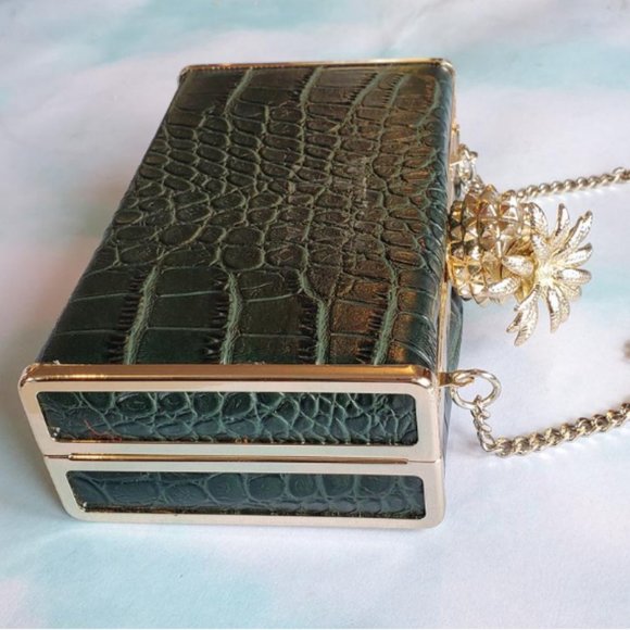 Zara Pineapple Purse with Chain - Picture 3 of 6